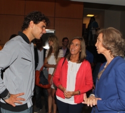 Su Majestad la Reina, junto a Rafael Nadal y la ministra de Sanidad, Servicios Sociales e Igualdad, Ana Mato
